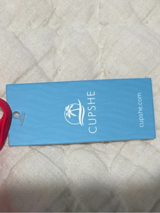 Cupshe Bright Red Cutout One-Piece Swimsuit - Picture 3 of 6